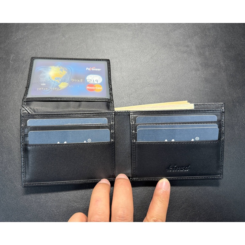 Carbon Fibre Bifold Wallet for Men With Photo ID Window and RFID Blocking