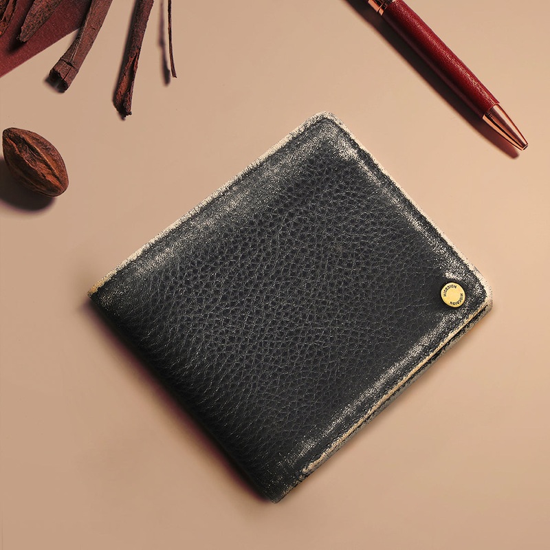 381-017 BI-FOLD WALLET
