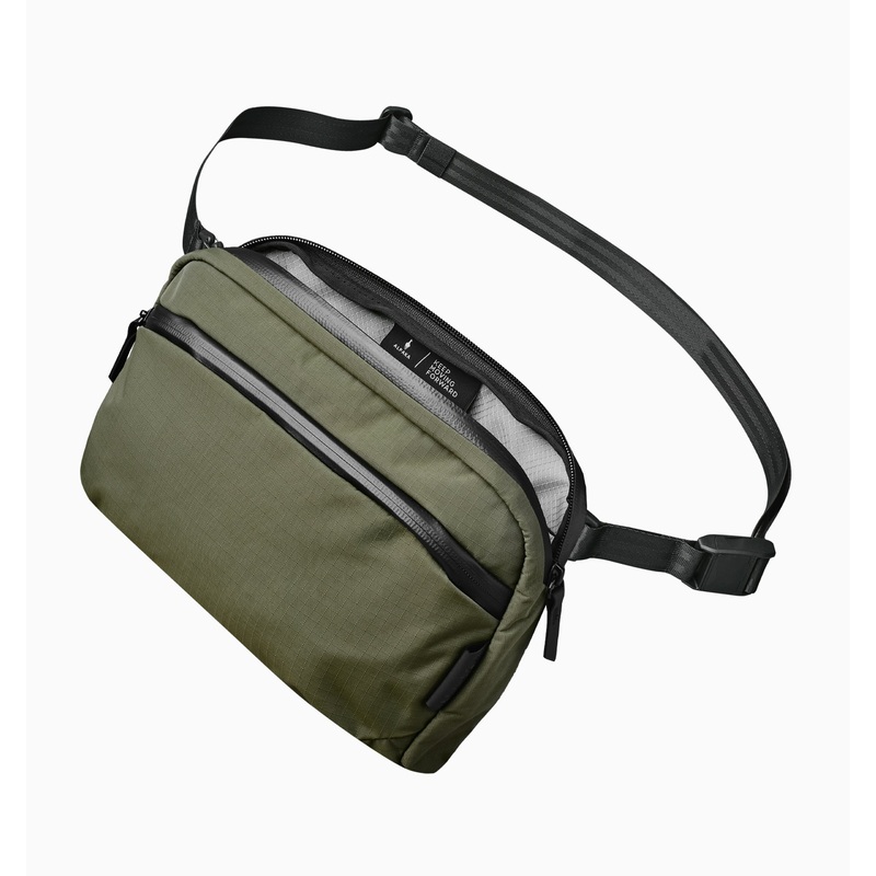 Alpaka Flight Sling 2L