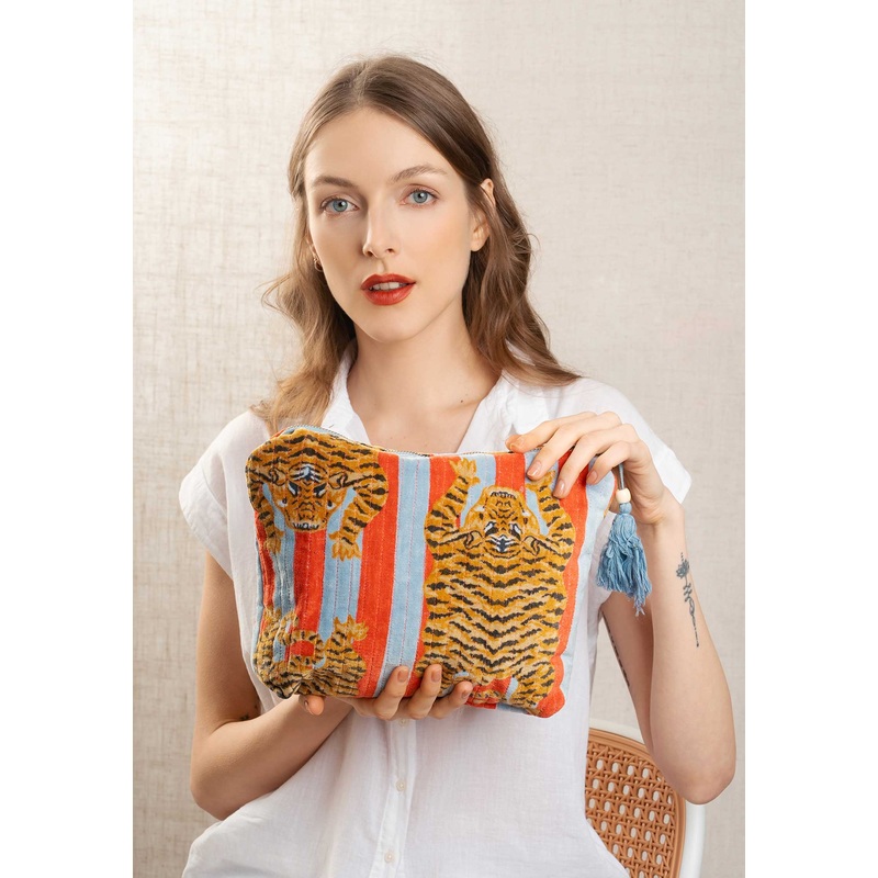 Pouch 2042 Tiger Blue