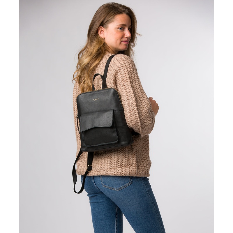 'Harrogate' Black Leather Backpack