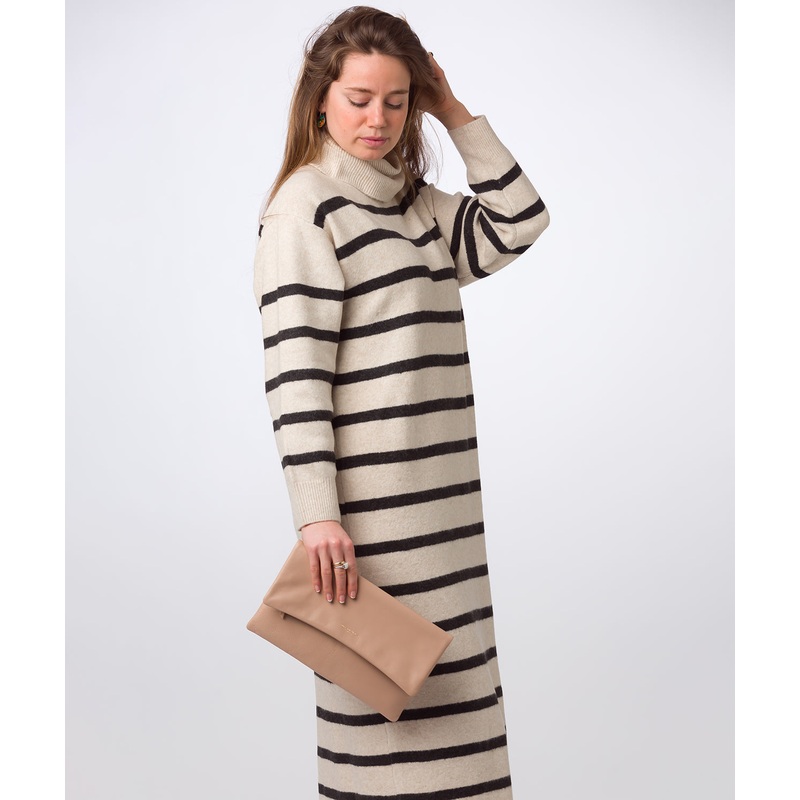 'Amelia' Latte Leather Clutch Bag