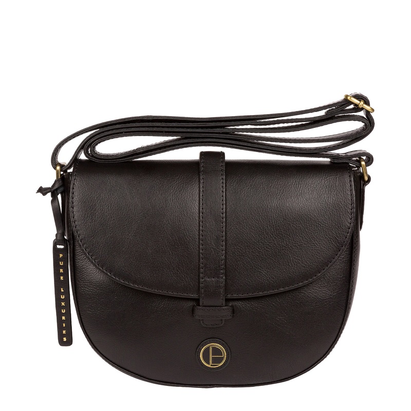 'Yanley' Vintage Black Leather Shoulder Bag