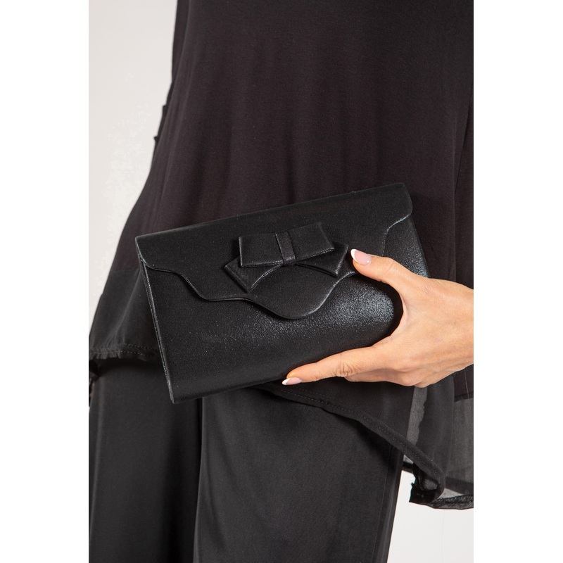 Bow Detail Clutch