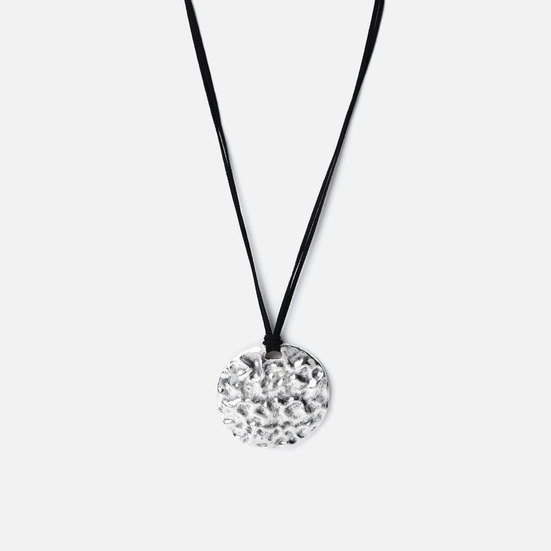 Priscila collar con colgante redondo