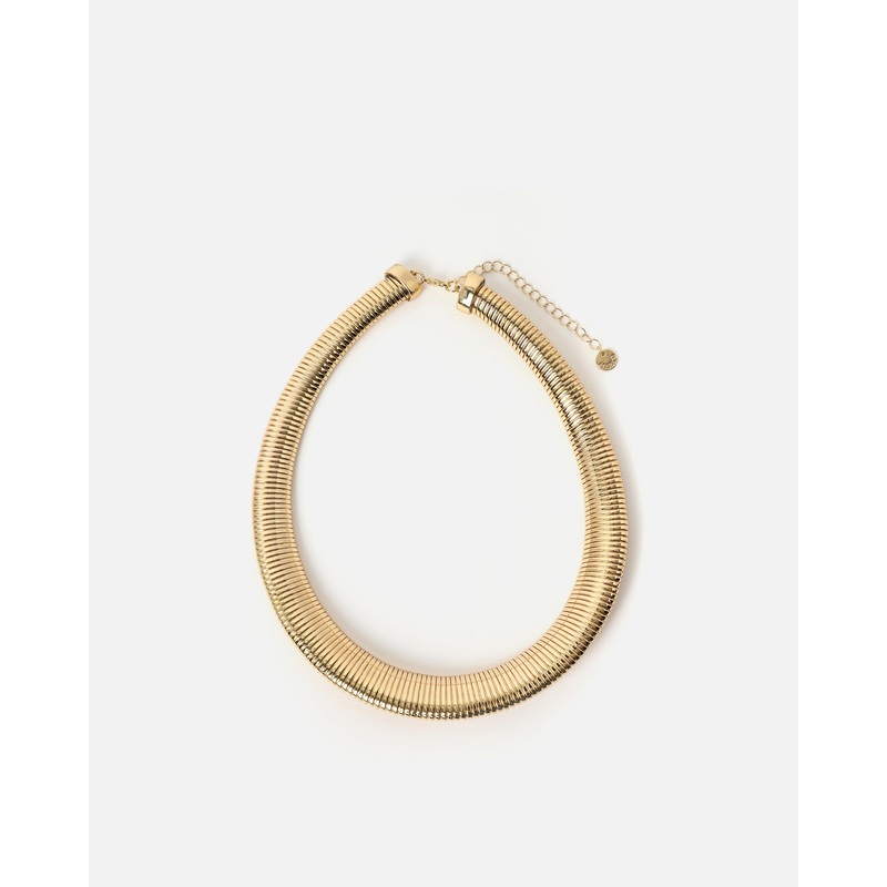 Amaranta collar corto dorado