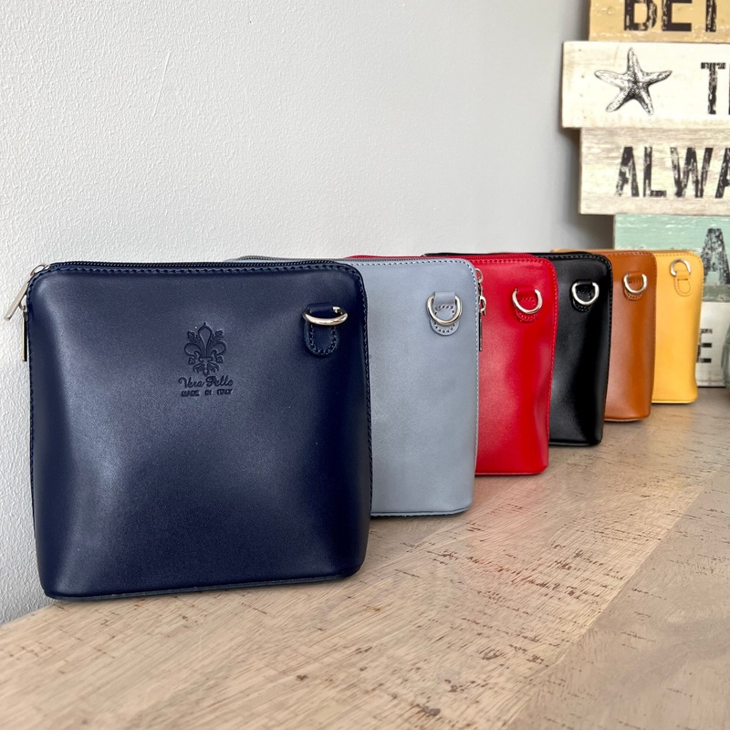 Classic Italian Leather Crossbody Bag / Handbag