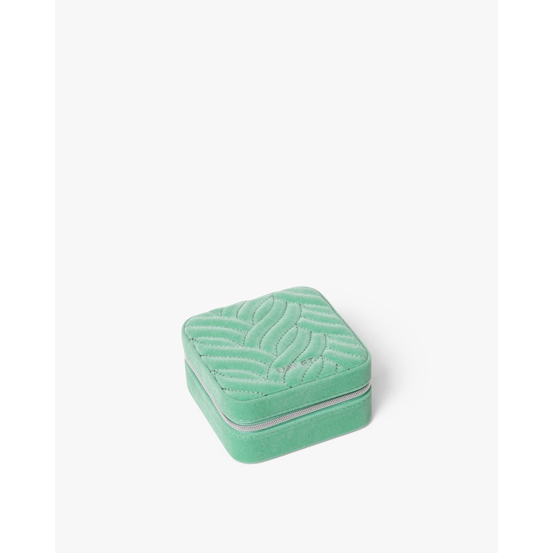 Square Lush Quilt Zip Jewellery Box