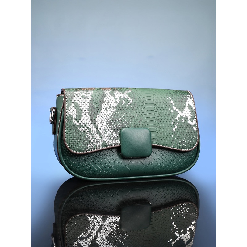 The Coilmark Curve Hand Bag - Jungle Green