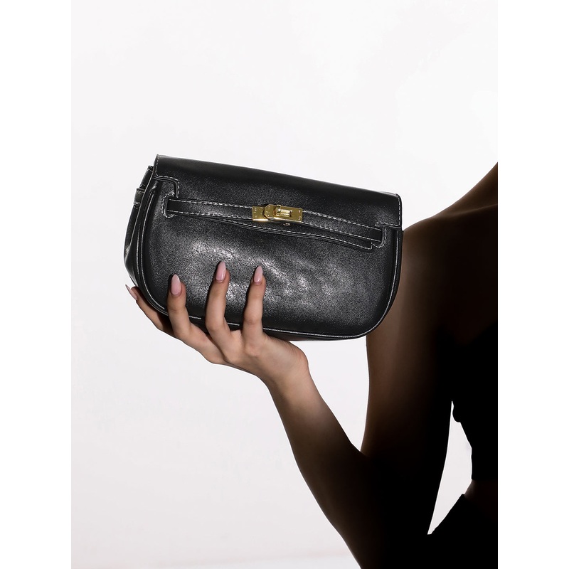 The Overlap-Curve Sling Bag - Onyx Black