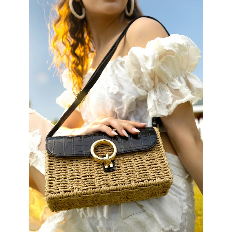 The Straw-Box Sling Bag - Onyx Black