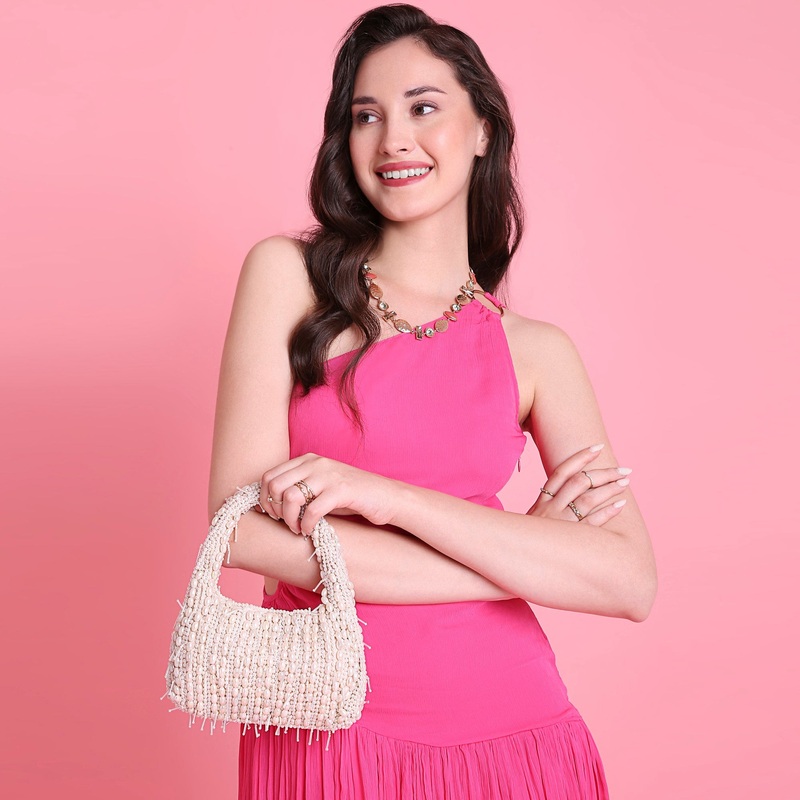 Cream Pearl Embellished Chain Strap Handheld Bag