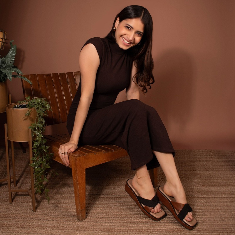 Jet Black Cross Wedges
