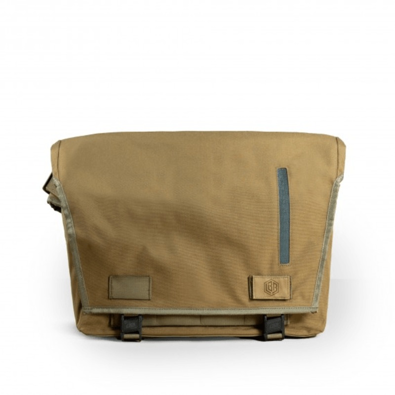 Life Behind Bars The Echelon (M) 32L Messenger - Desert